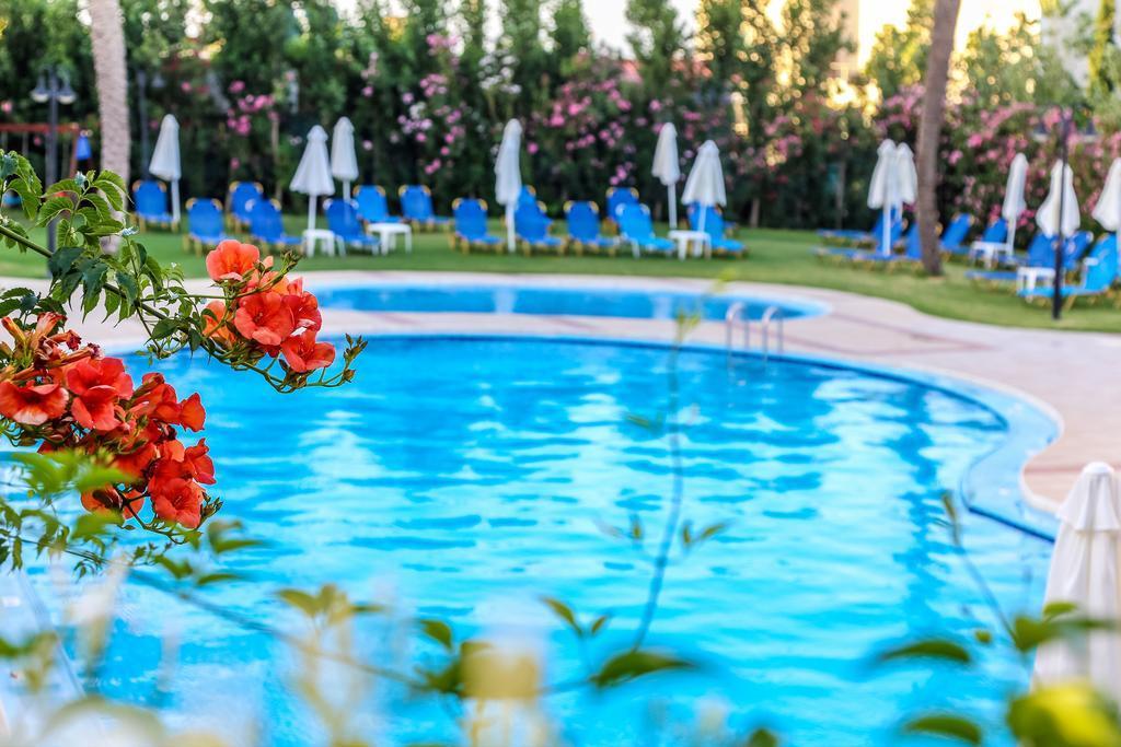 Adelais Hotel Tavronitis  Ngoại thất bức ảnh
