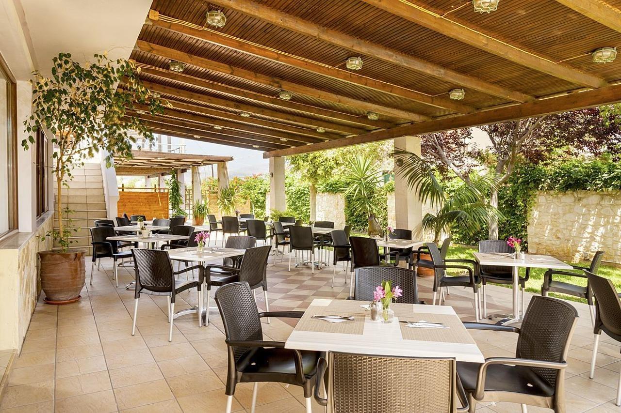Adelais Hotel Tavronitis  Ngoại thất bức ảnh